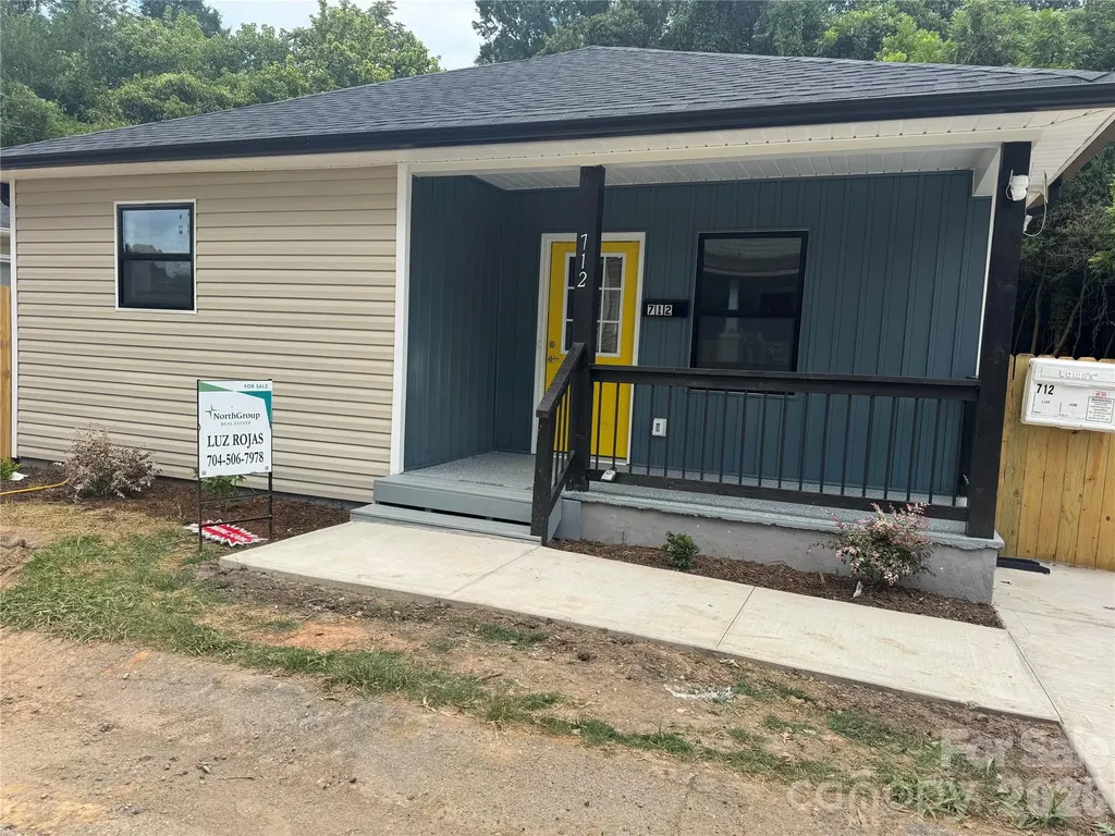 712 Henry Avenue Gastonia NC 28052