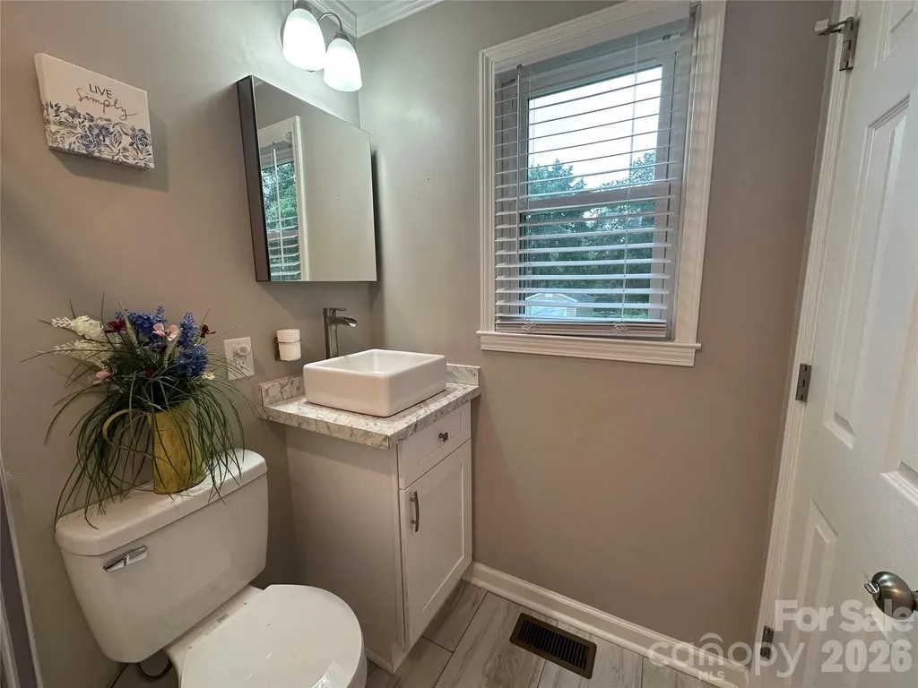 1807 Forest Hills Park SW Lenoir NC 28645