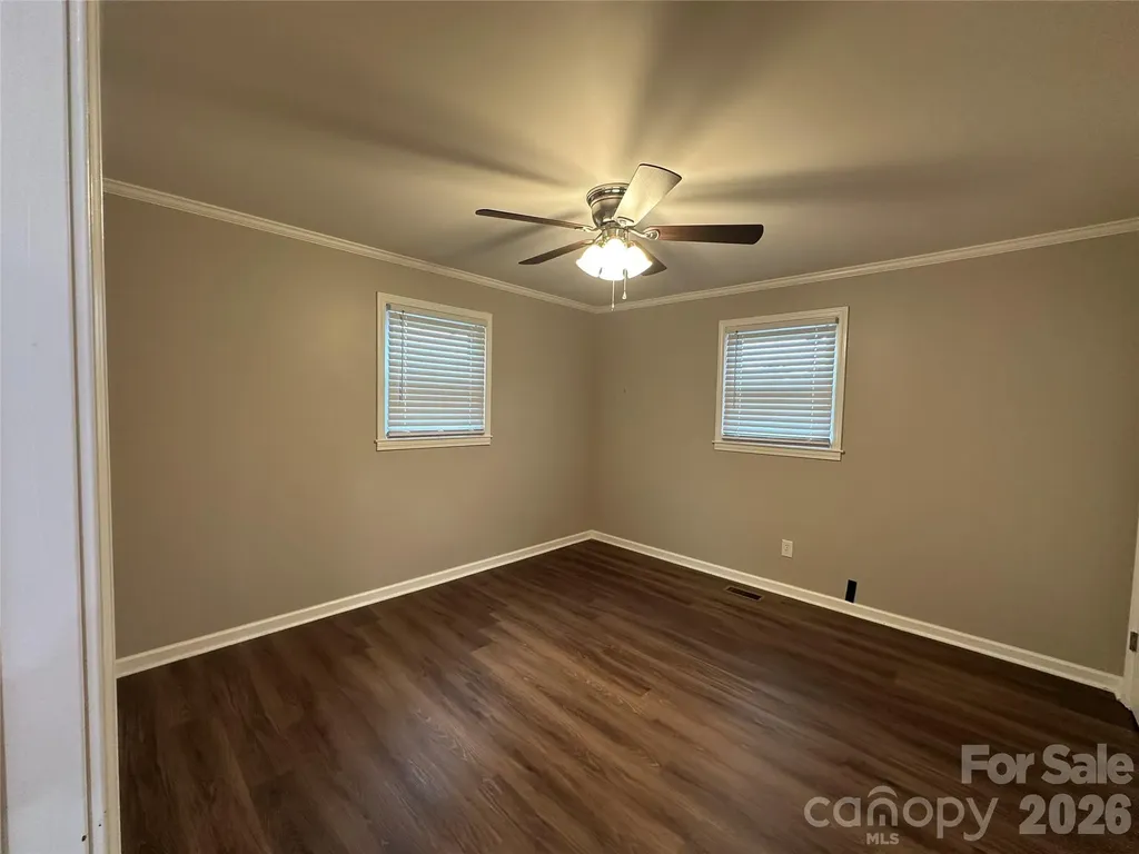 1807 Forest Hills Park SW Lenoir NC 28645