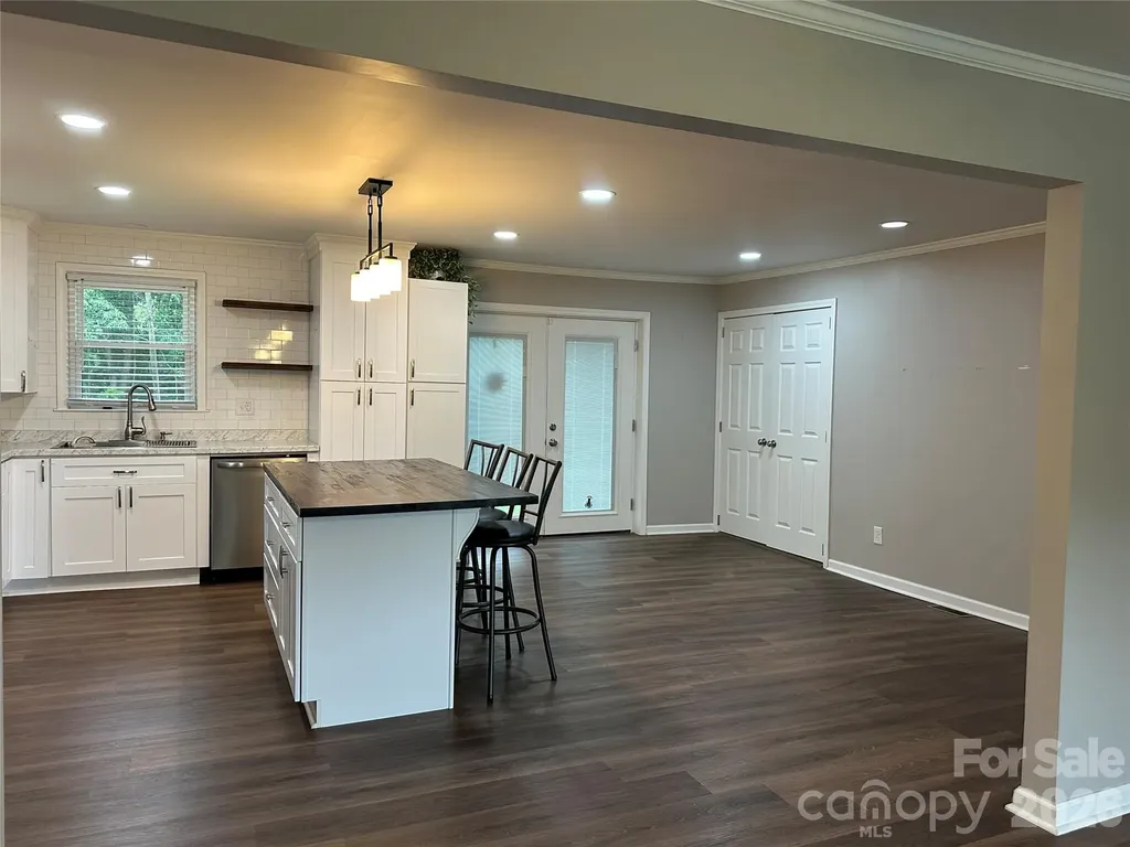 1807 Forest Hills Park SW Lenoir NC 28645