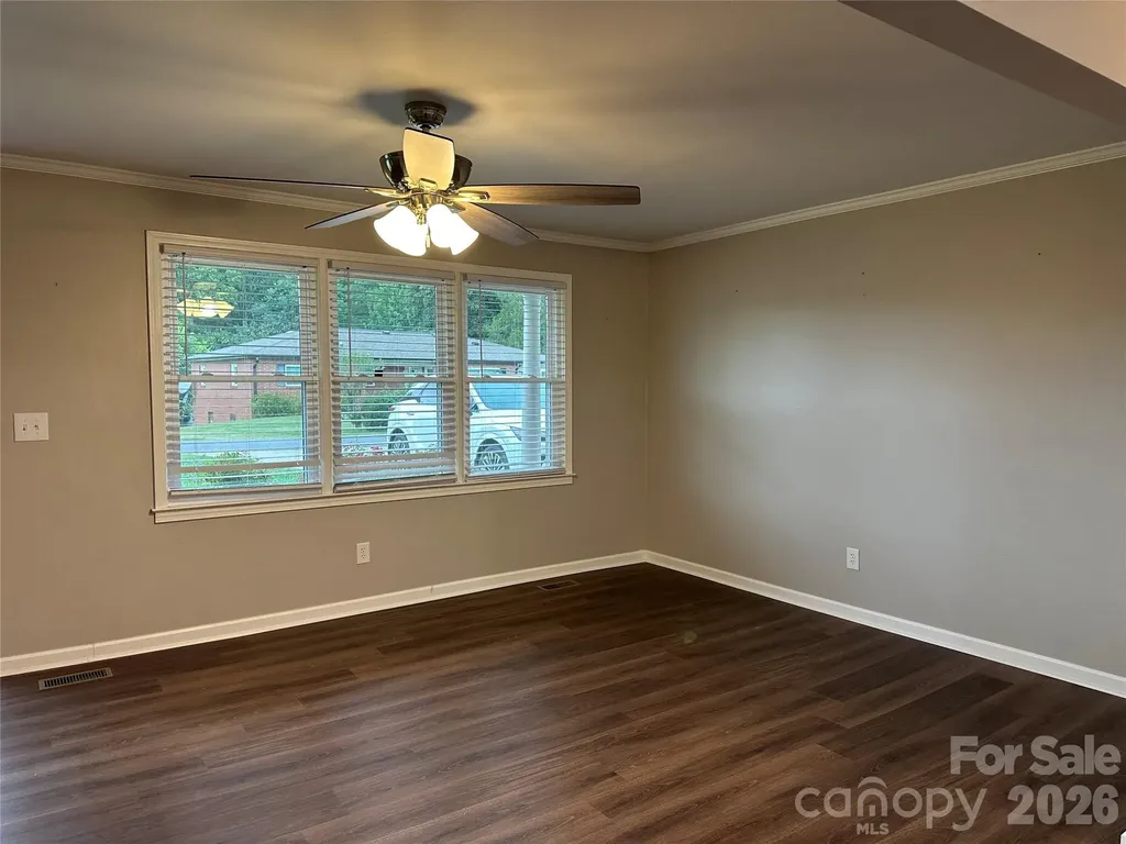1807 Forest Hills Park SW Lenoir NC 28645