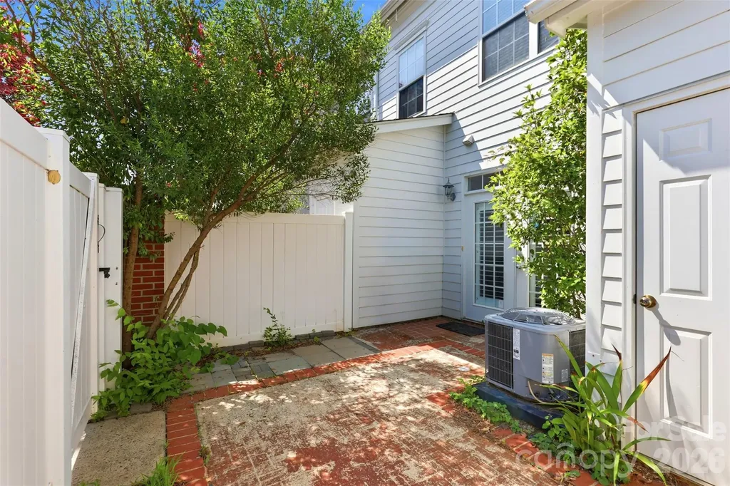 312 Park Square Place Matthews NC 28105