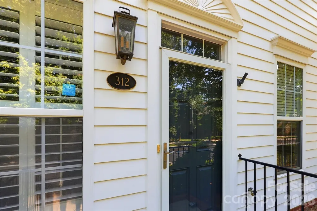 312 Park Square Place Matthews NC 28105