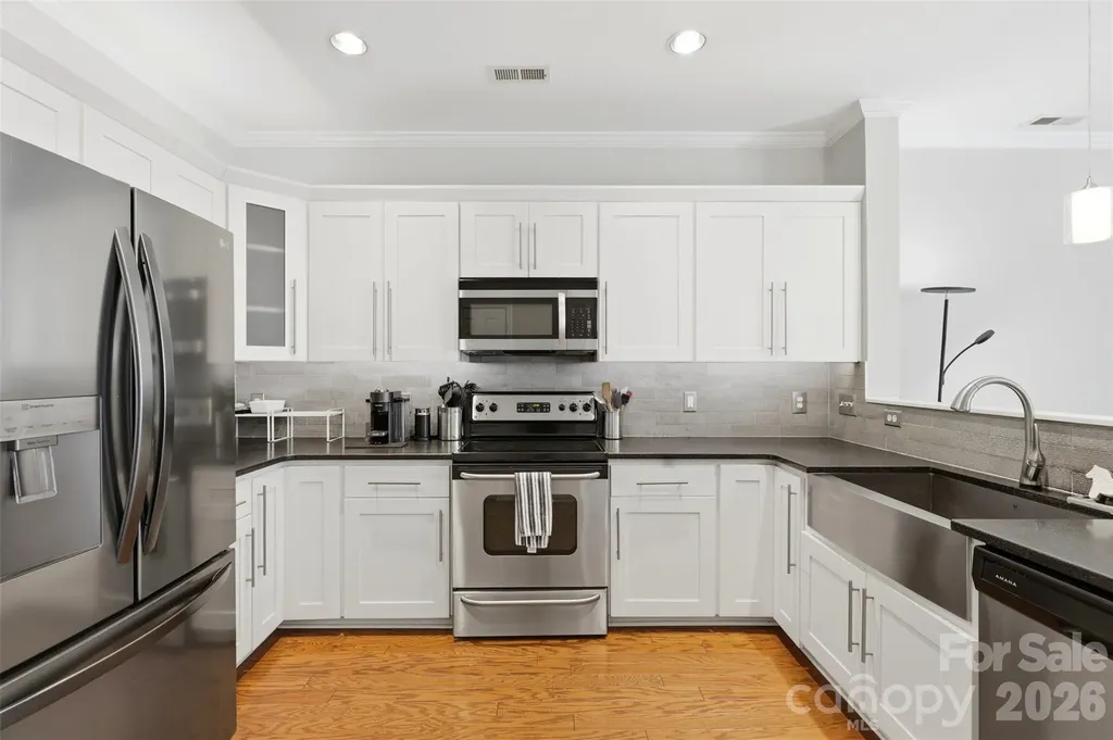 312 Park Square Place Matthews NC 28105