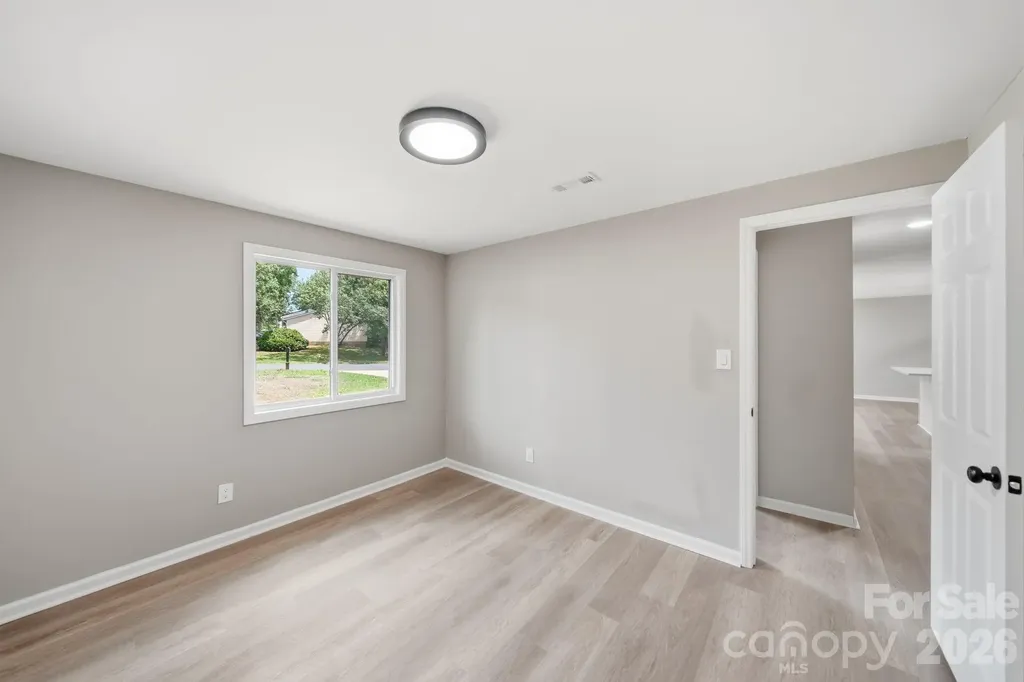 8114 Holly Hill Road Charlotte NC 28227
