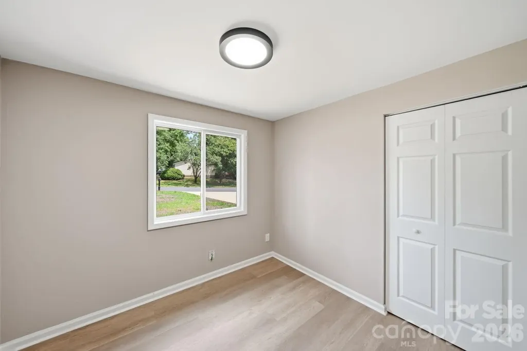 8114 Holly Hill Road Charlotte NC 28227