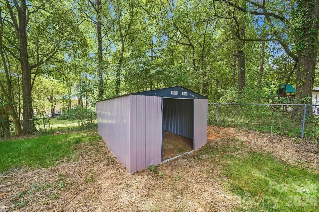 8114 Holly Hill Road Charlotte NC 28227