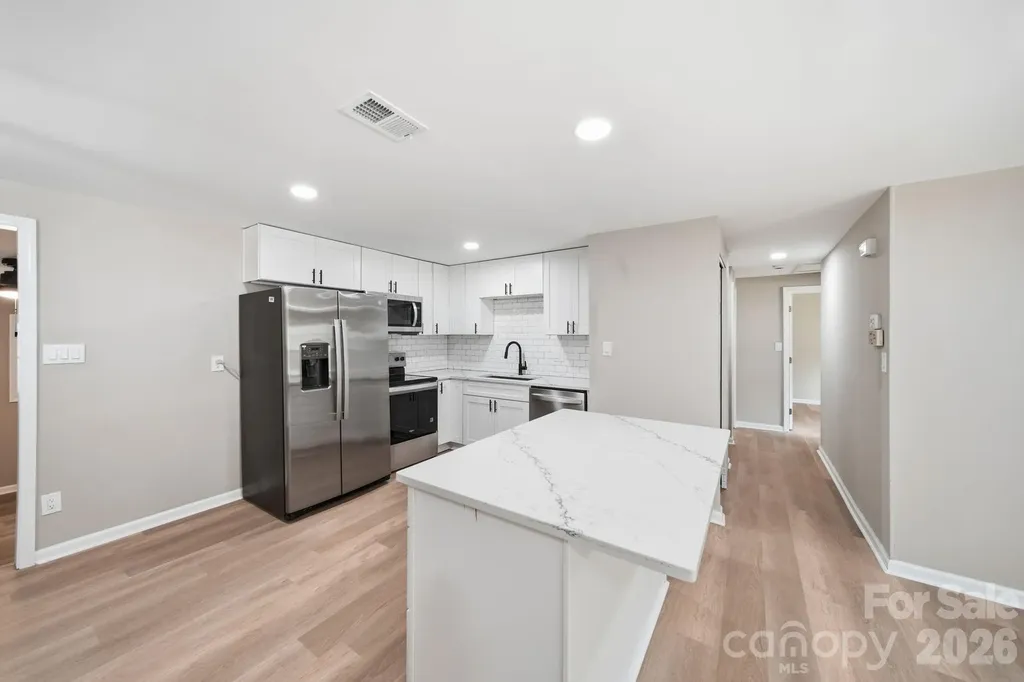 8114 Holly Hill Road Charlotte NC 28227