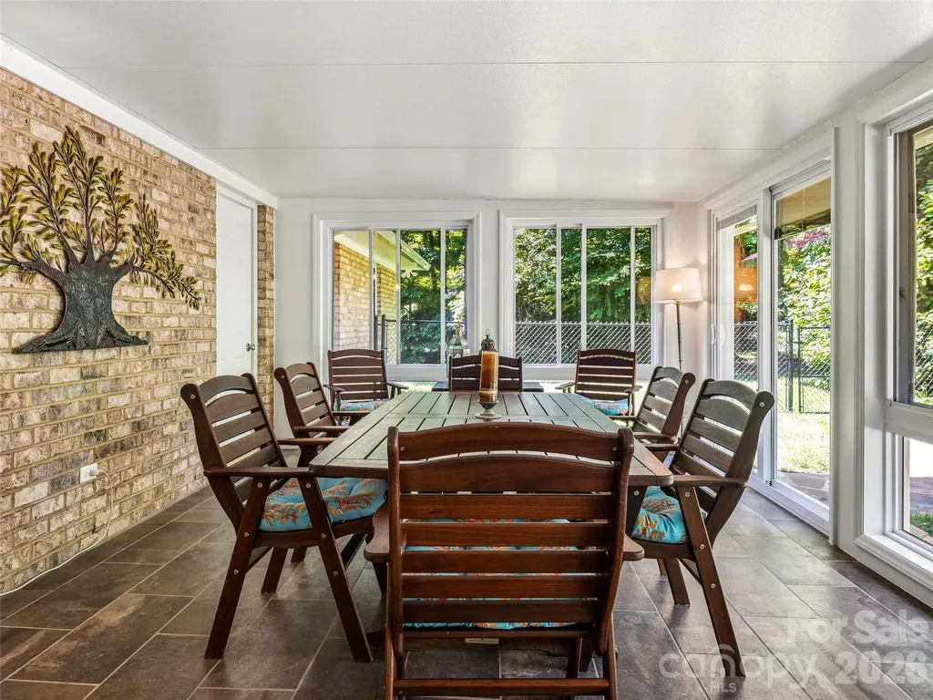 13 Ashley Road Asheville NC 28805