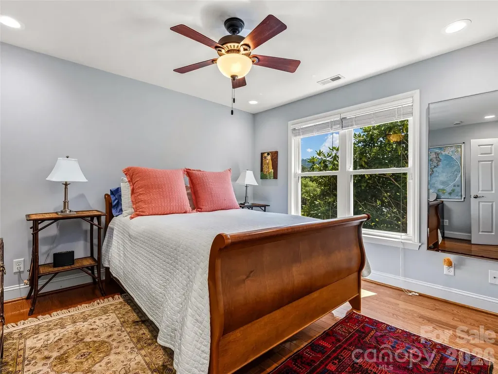13 Ashley Road Asheville NC 28805