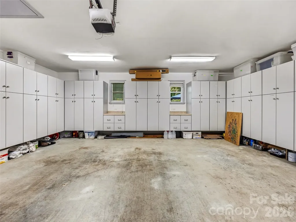 13 Ashley Road Asheville NC 28805