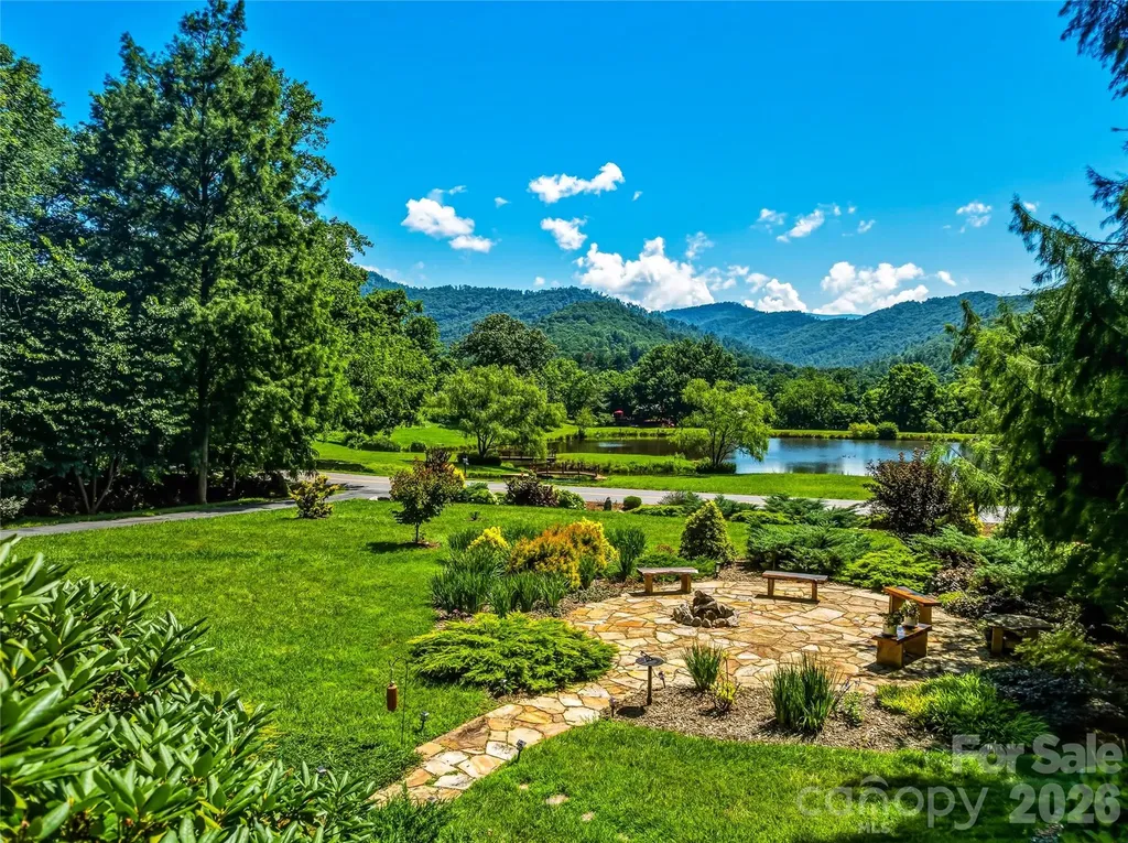 13 Ashley Road Asheville NC 28805