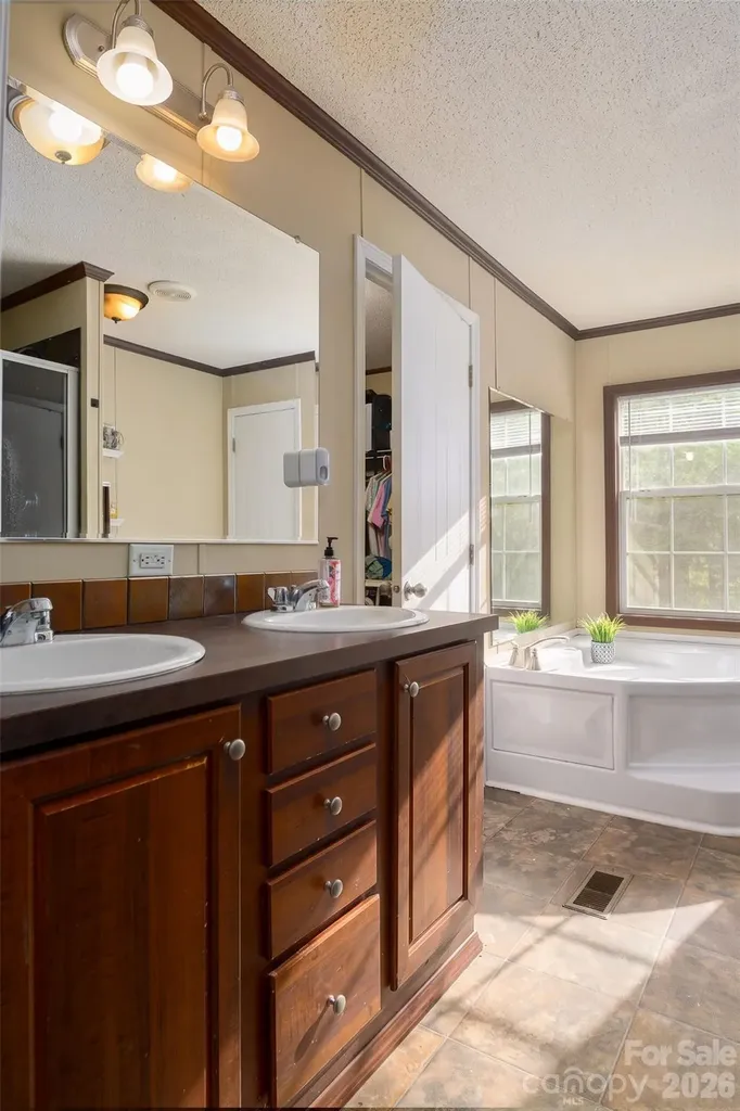 837 Joe Road Mocksville NC 27028