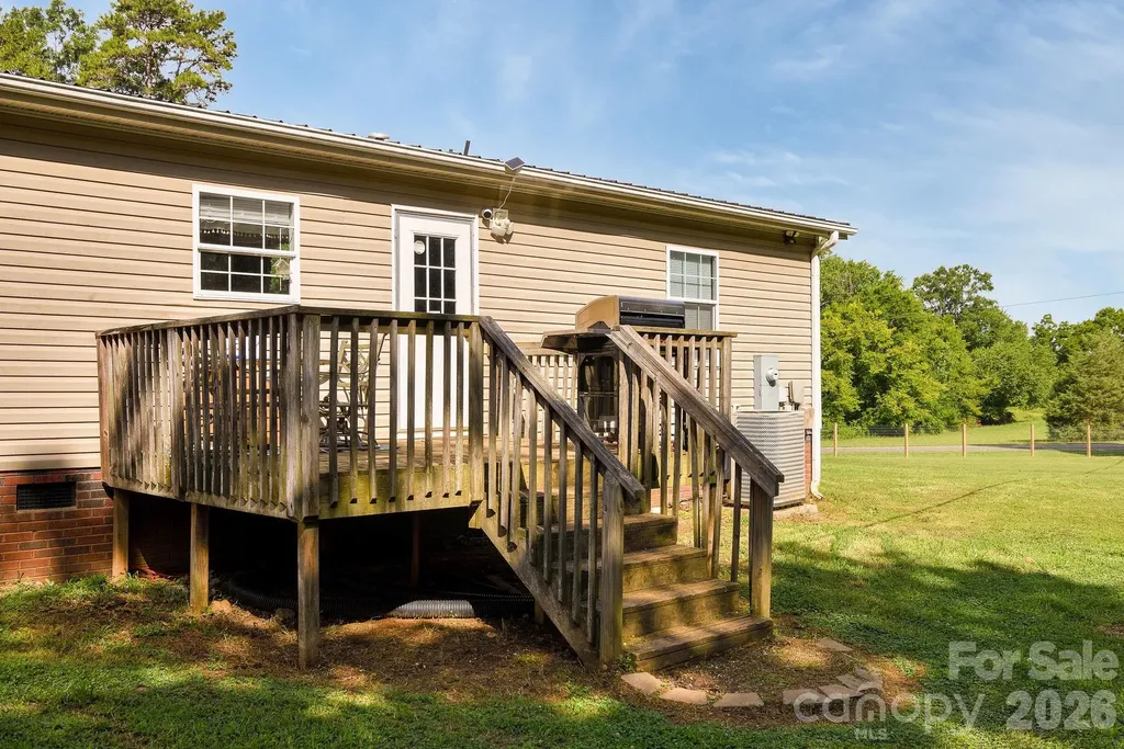 837 Joe Road Mocksville NC 27028