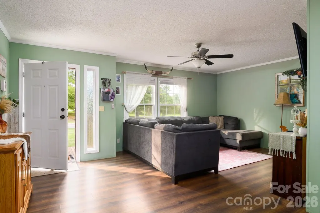 837 Joe Road Mocksville NC 27028