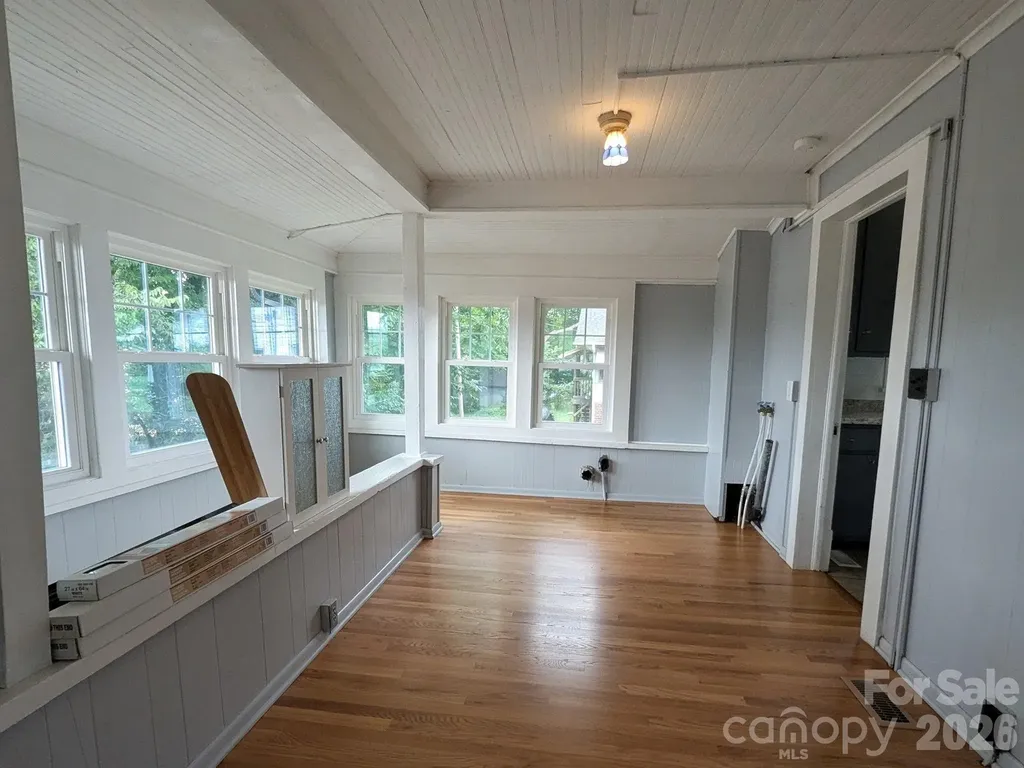 303 Bouchelle Street Morganton NC 28655