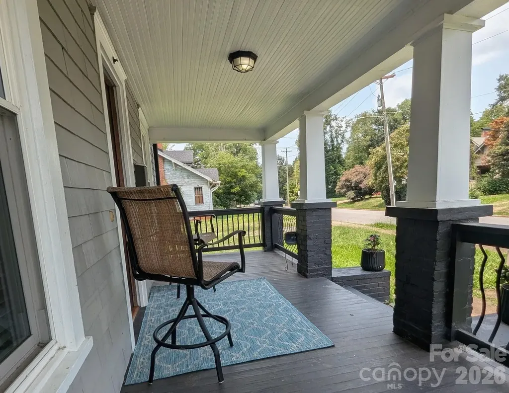 303 Bouchelle Street Morganton NC 28655