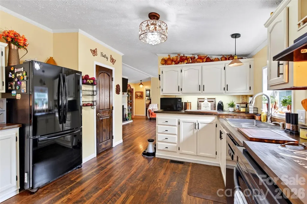 26 Sweet Briar Path Way Hendersonville NC 28792