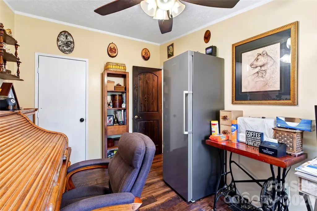 26 Sweet Briar Path Way Hendersonville NC 28792