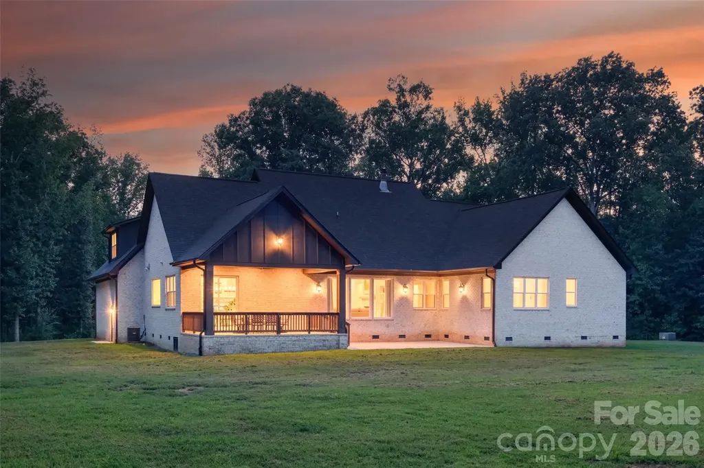 9401 Deer Run Road Waxhaw NC 28173