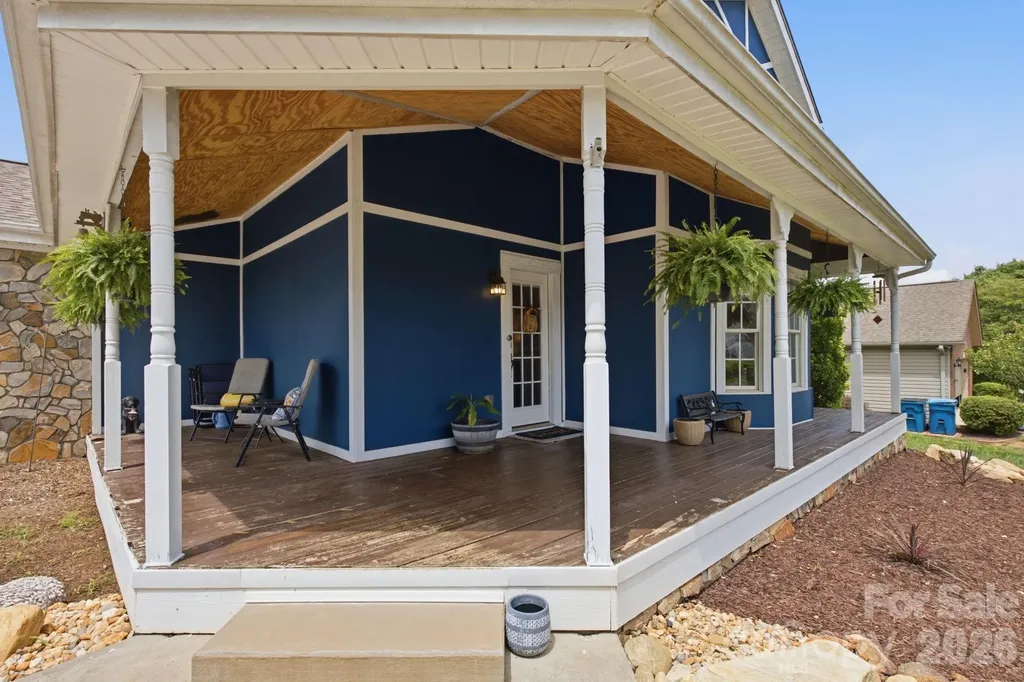 63 Frost Lane Taylorsville NC 28681