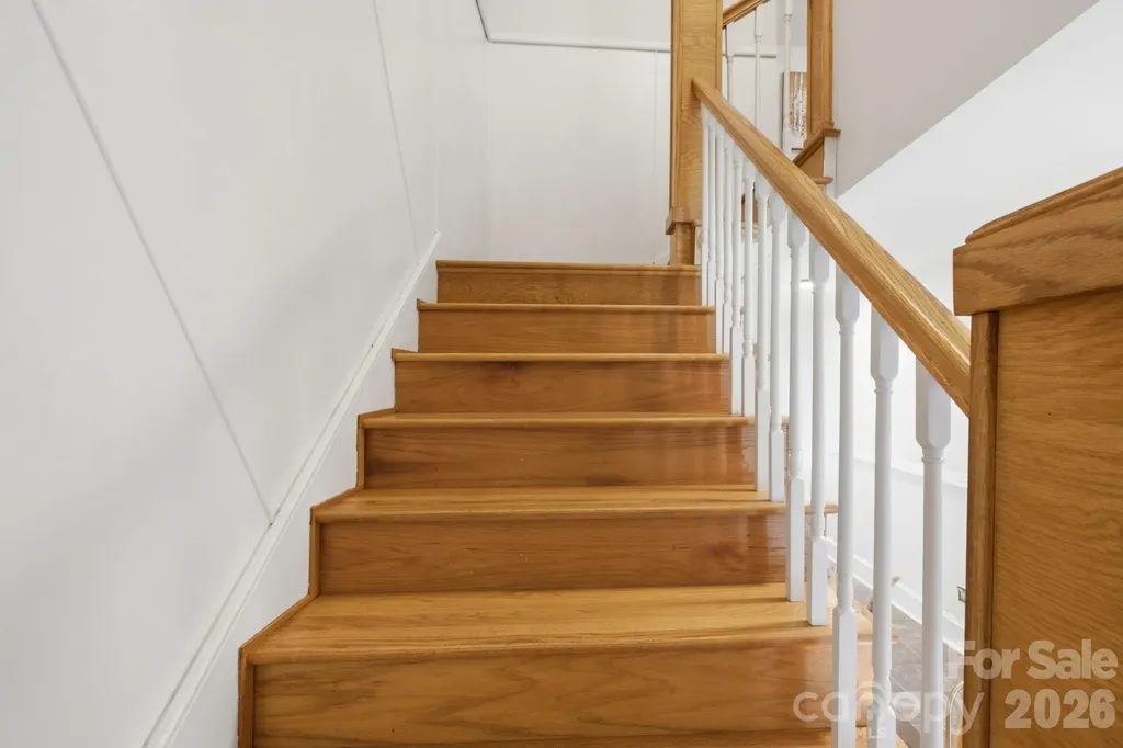 63 Frost Lane Taylorsville NC 28681