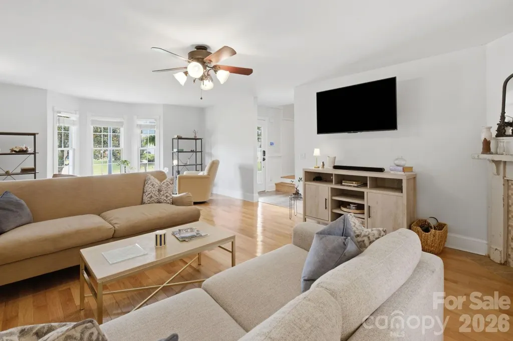 63 Frost Lane Taylorsville NC 28681