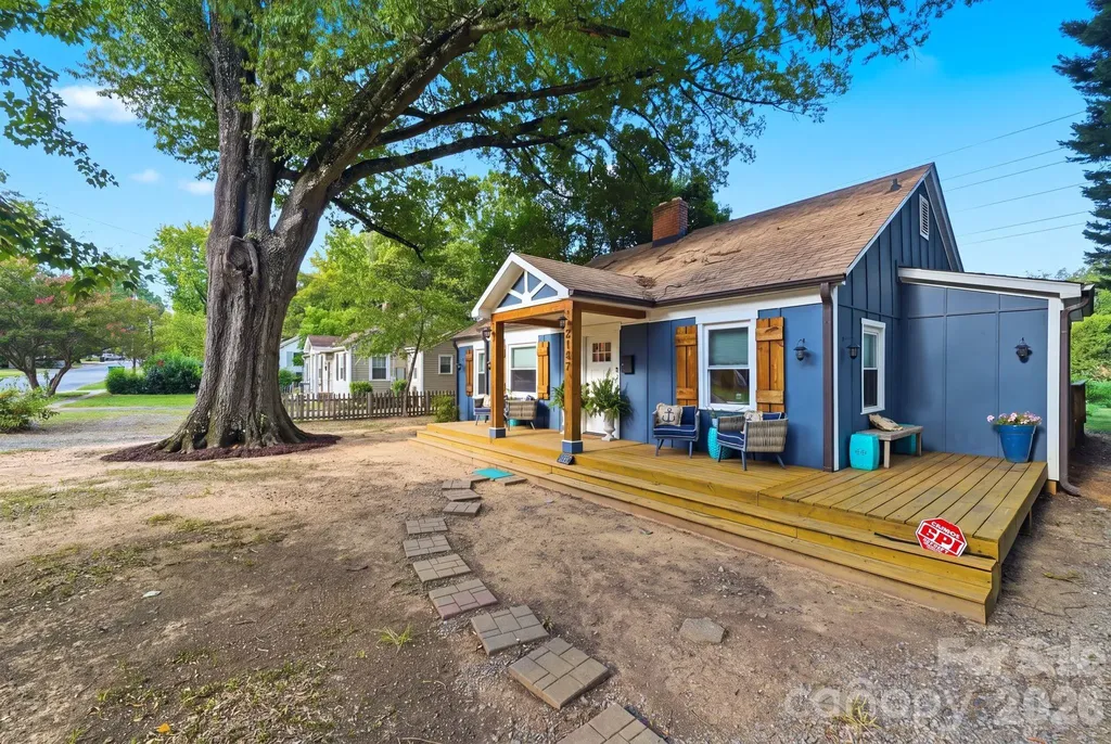 2137 Highland Street Charlotte NC 28208