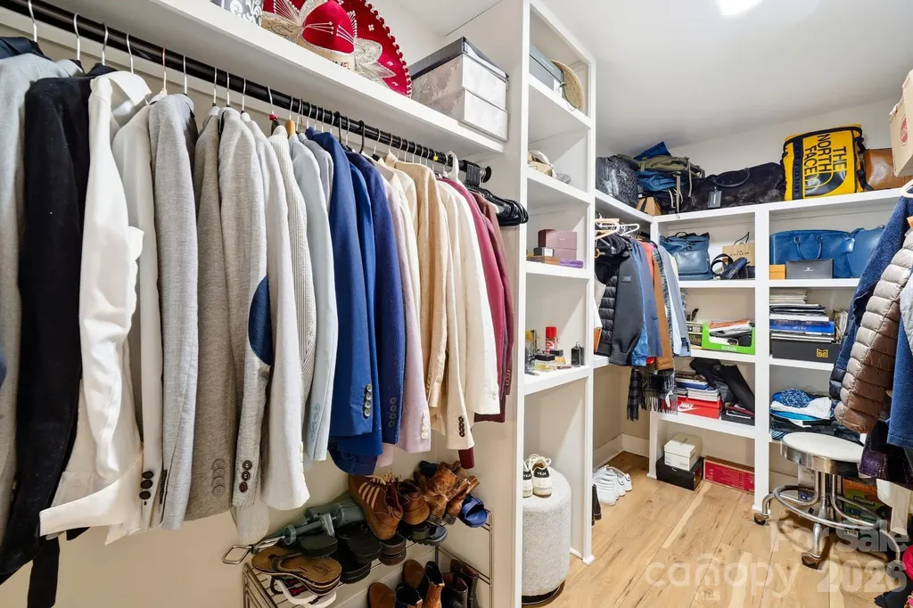 2137 Highland Street Charlotte NC 28208