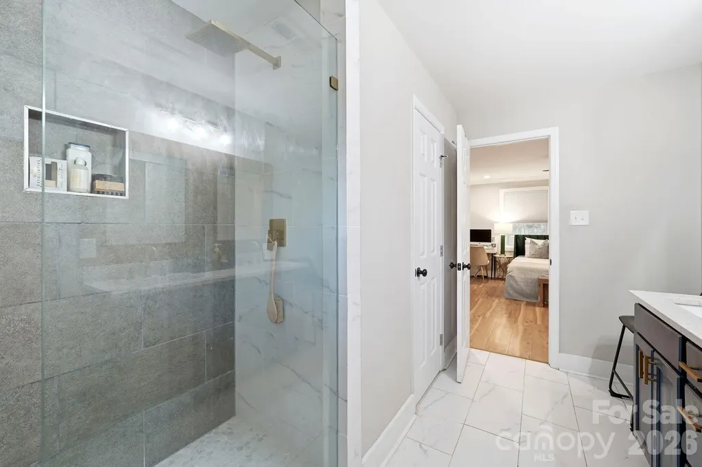 2137 Highland Street Charlotte NC 28208