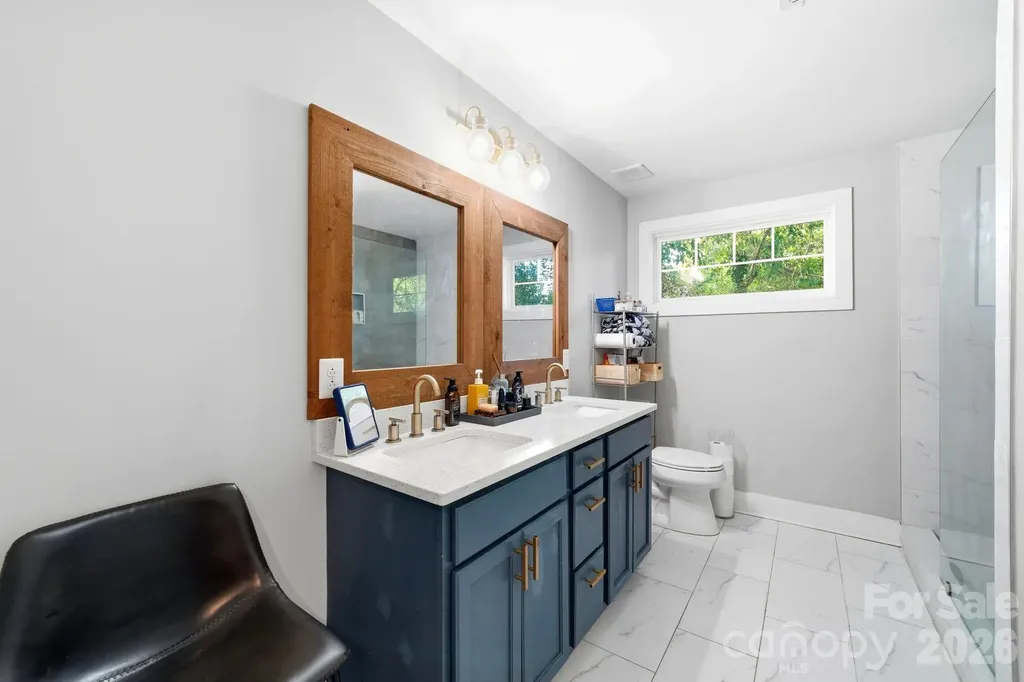 2137 Highland Street Charlotte NC 28208