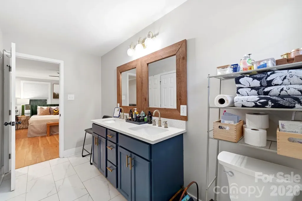 2137 Highland Street Charlotte NC 28208
