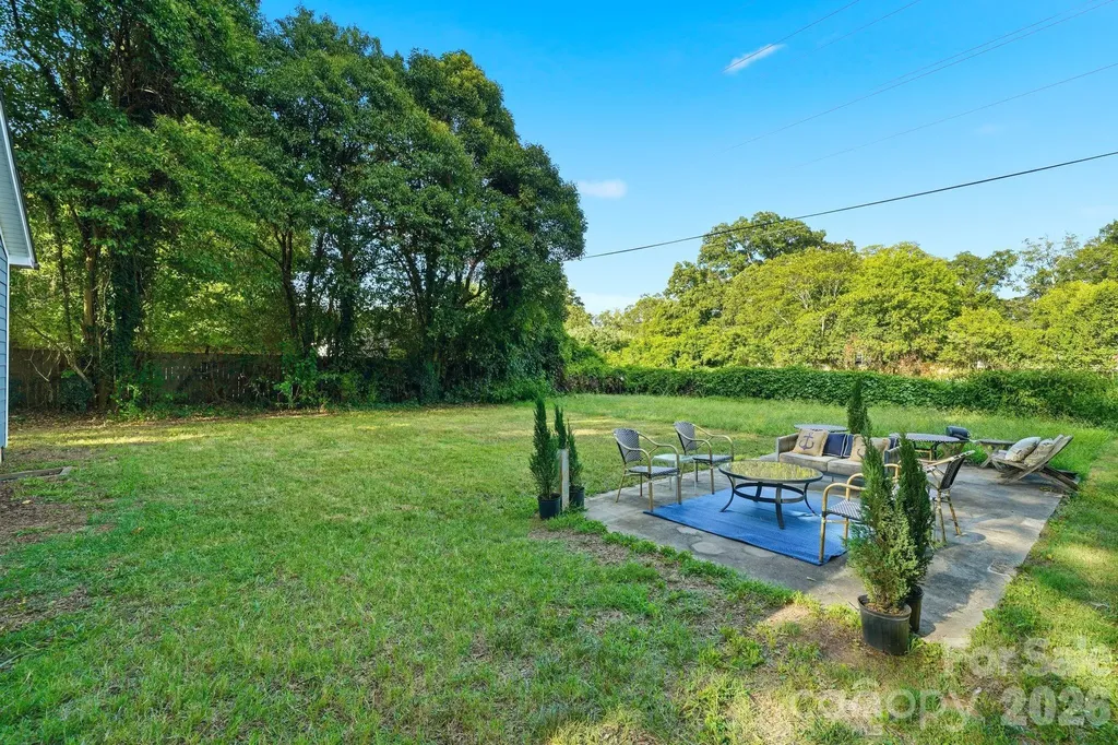 2137 Highland Street Charlotte NC 28208
