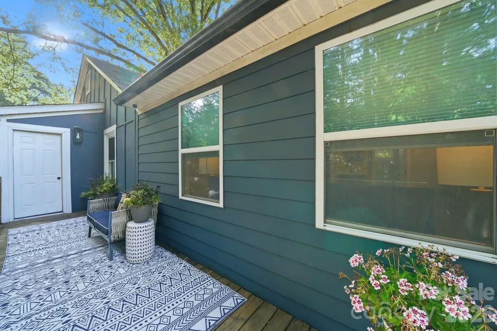 2137 Highland Street Charlotte NC 28208