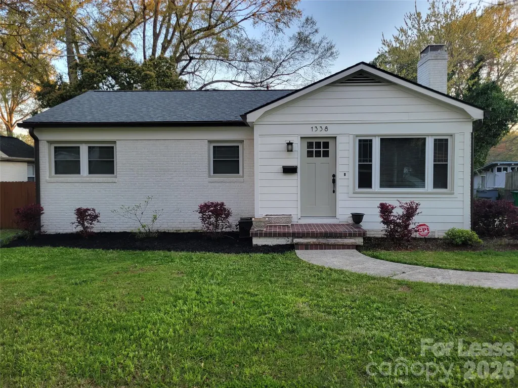 1338 Dresden Drive W Charlotte NC 28205