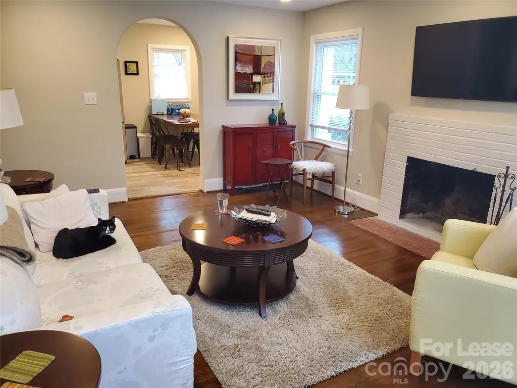 1338 Dresden Drive W Charlotte NC 28205