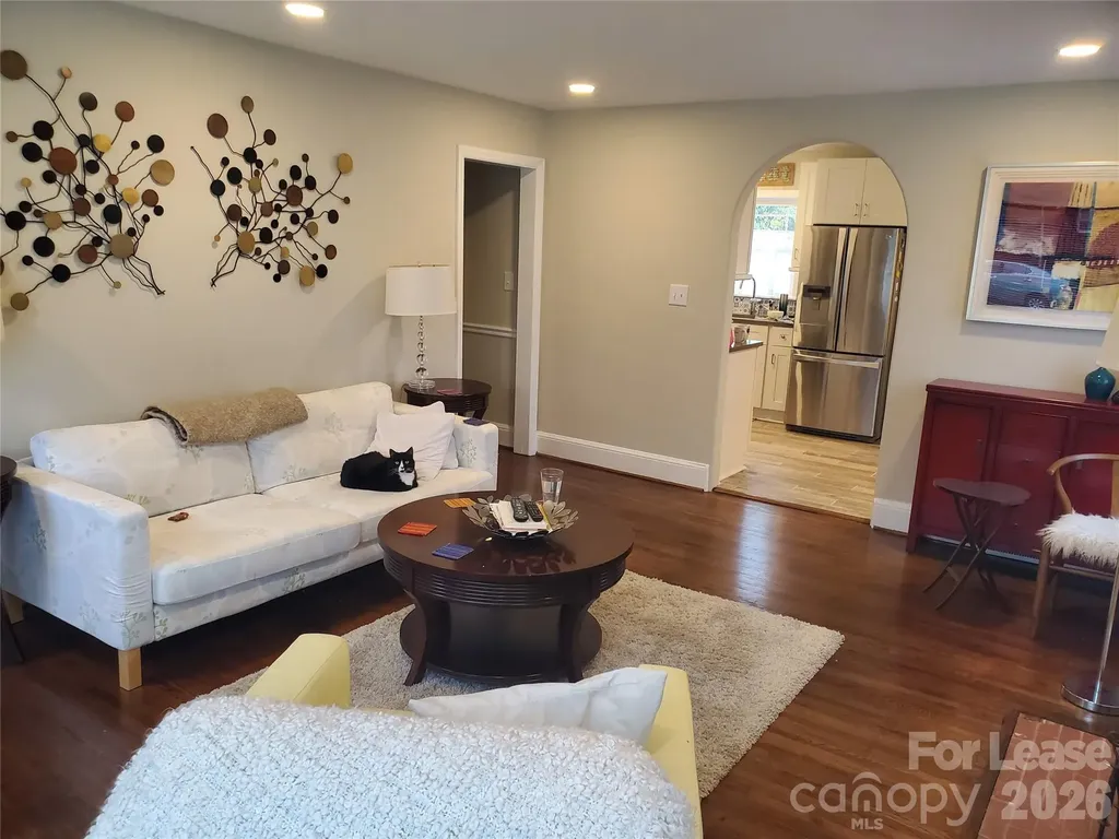 1338 Dresden Drive W Charlotte NC 28205