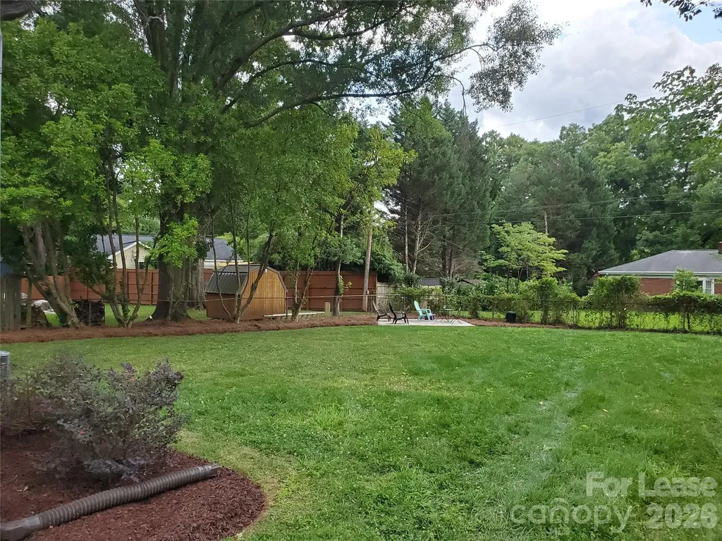 1338 Dresden Drive W Charlotte NC 28205