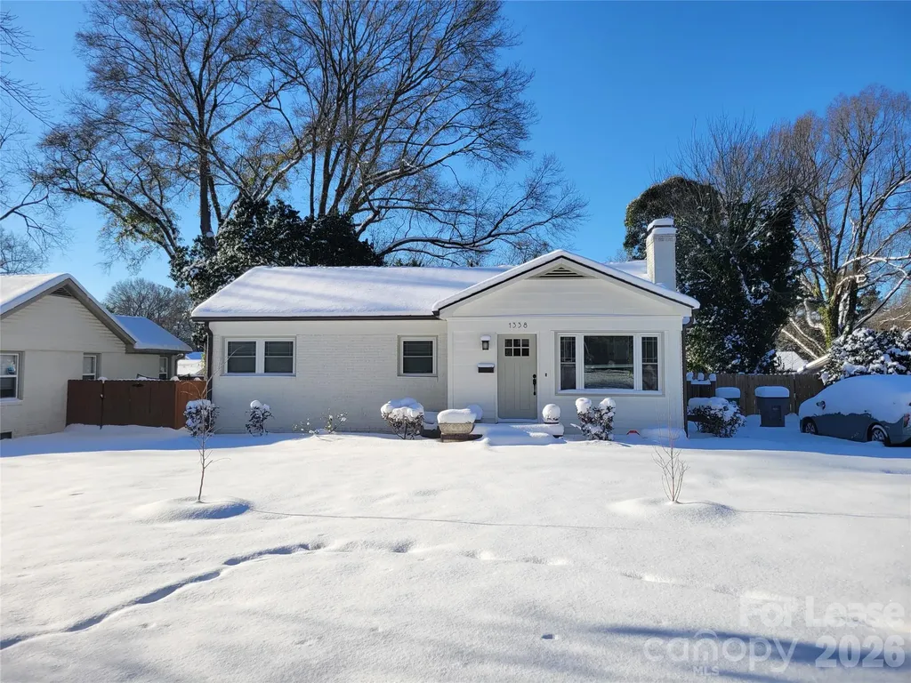 1338 Dresden Drive W Charlotte NC 28205