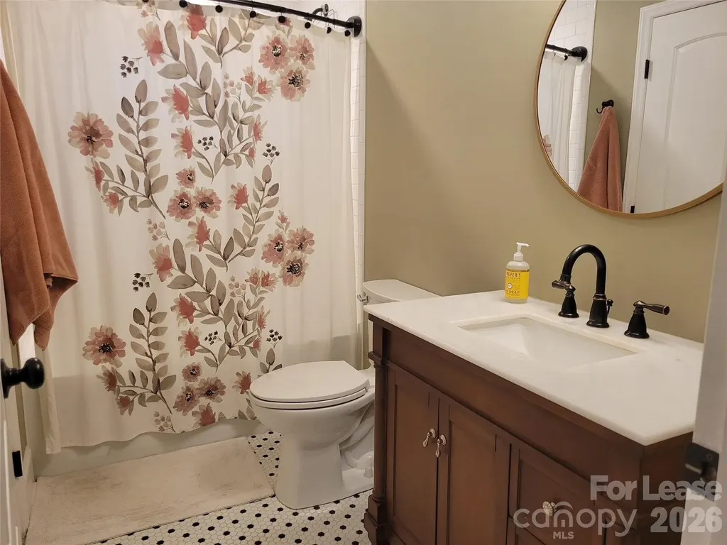 1338 Dresden Drive W Charlotte NC 28205
