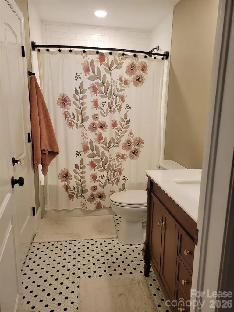1338 Dresden Drive W Charlotte NC 28205