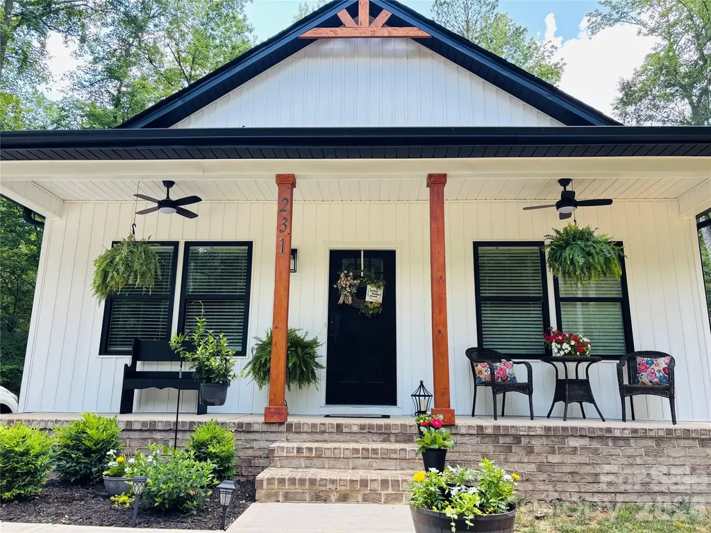 231 Wagon Road Mount Gilead NC 27306
