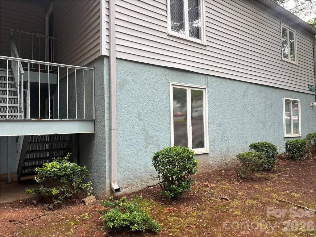 1920 Countrymens Court Charlotte NC 28210
