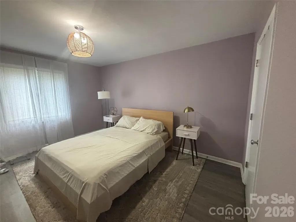 1920 Countrymens Court Charlotte NC 28210