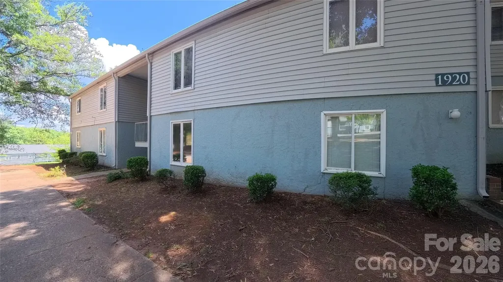 1920 Countrymens Court Charlotte NC 28210