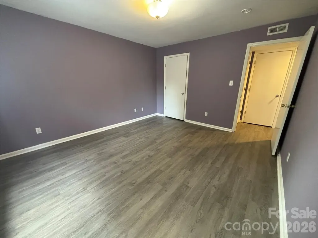 1920 Countrymens Court Charlotte NC 28210