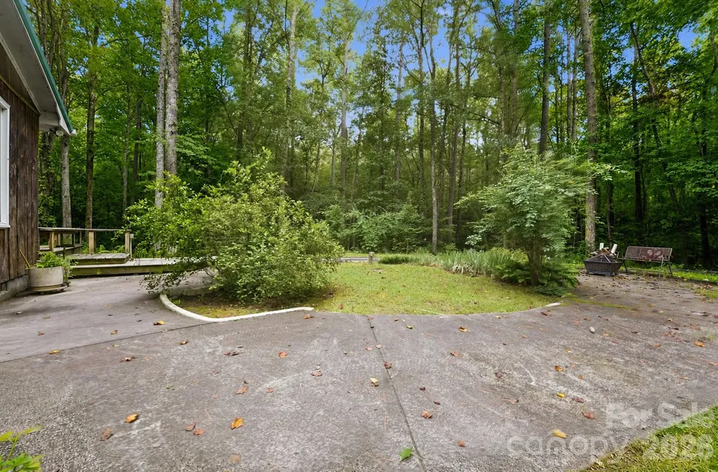 1083 Murdocksville Road West End NC 27376