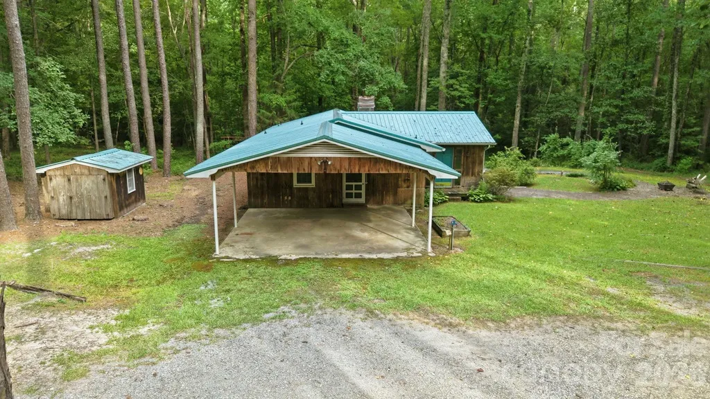 1083 Murdocksville Road West End NC 27376