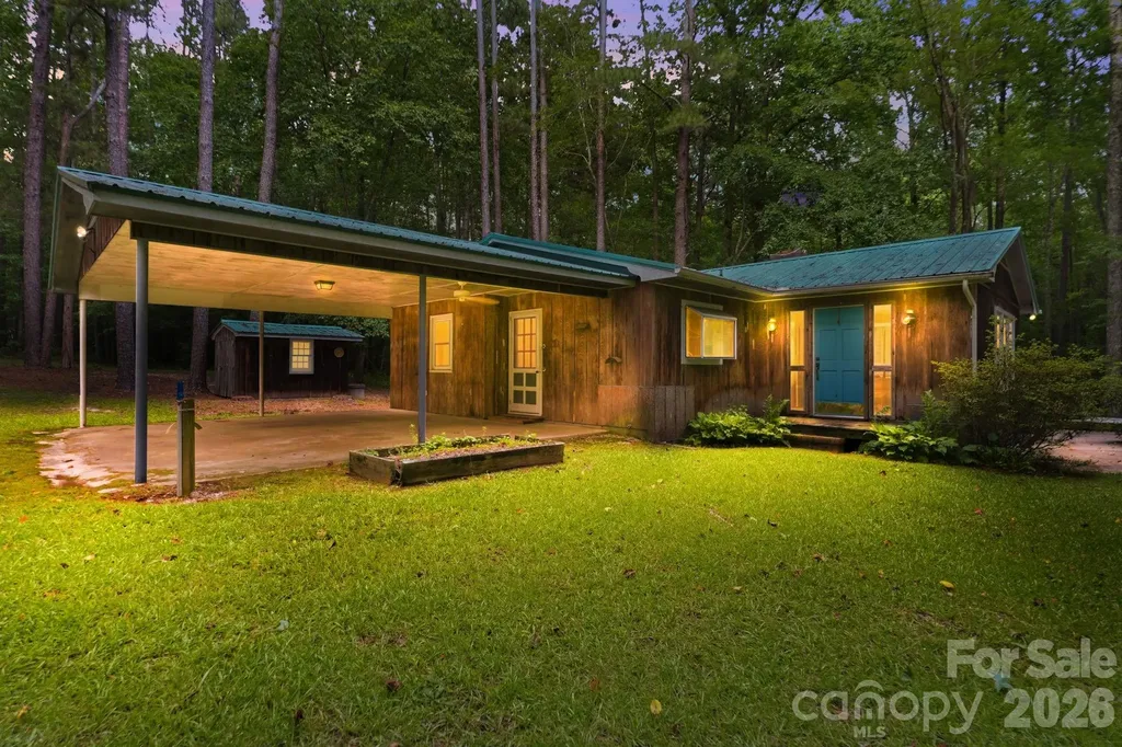 1083 Murdocksville Road West End NC 27376