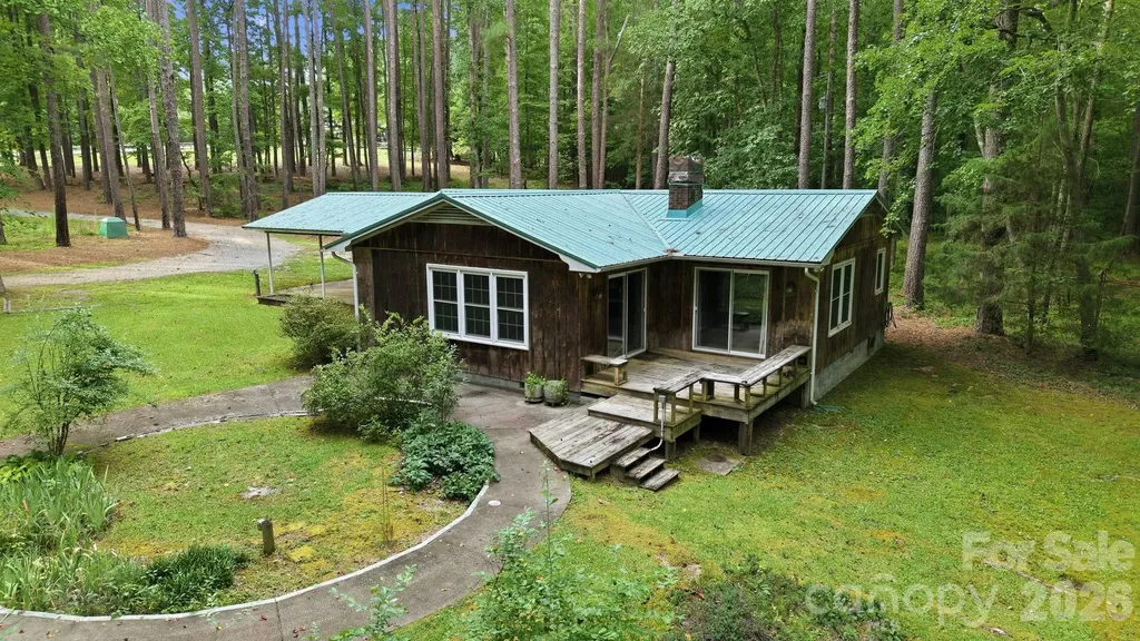 1083 Murdocksville Road West End NC 27376